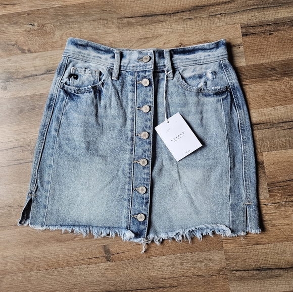 Kancan Collins Button down A-line skirt - Picture 3 of 6